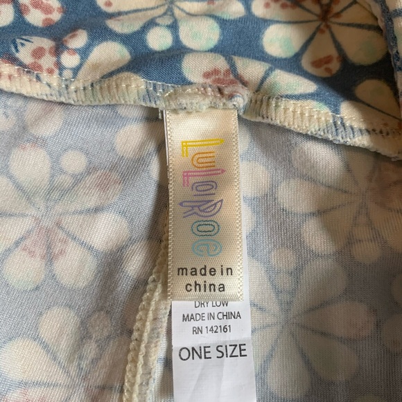 LuLaRoe One Size Leggings - Picture 4 of 7